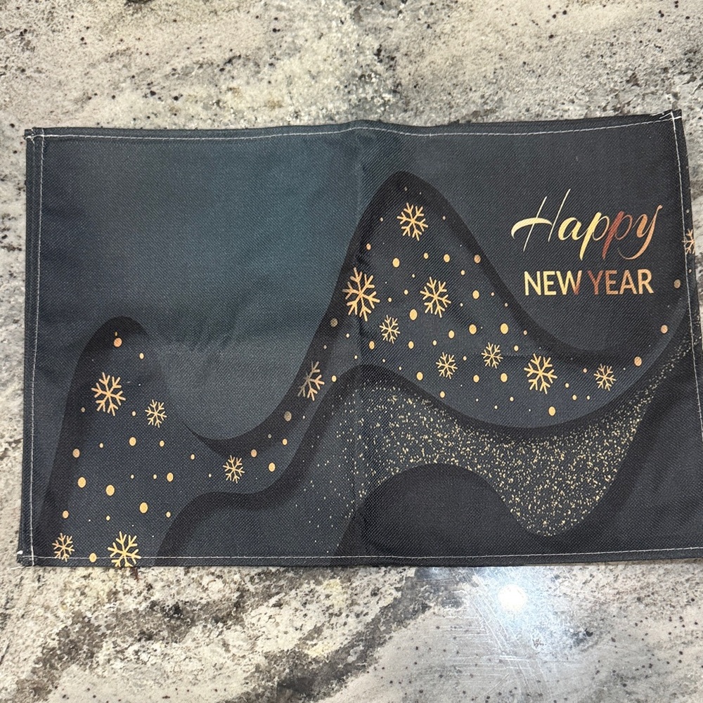 NWT Happy New Year Decorative Place Mats